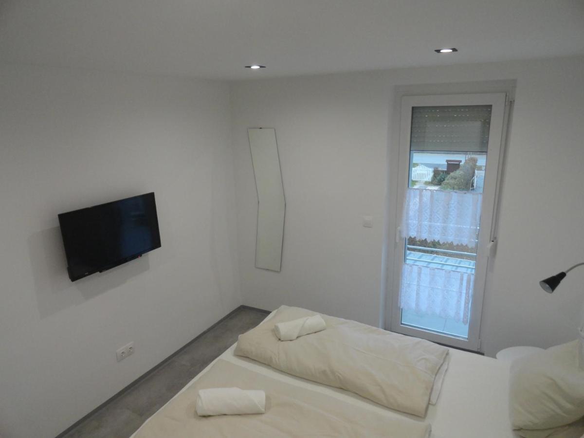 Trenta Apartman Buekfuerdo Exterior photo